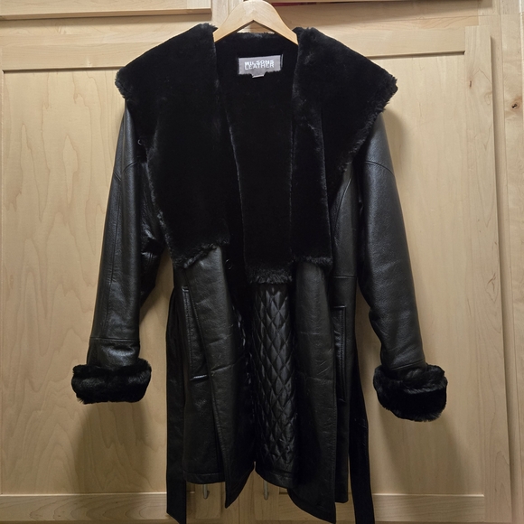Wilsons Leather Jackets & Blazers - Wilsons Leather Black Fur Trim Jacket